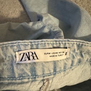 Zara Straight Leg Gold Button Jeans